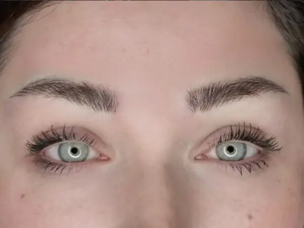 Sopracciglia villa medea