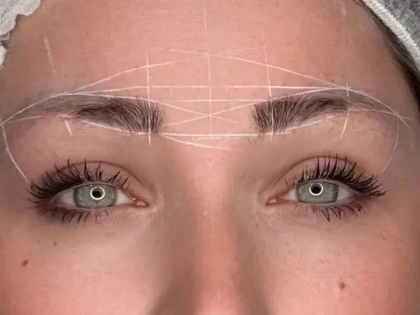 Sopracciglia villa medea